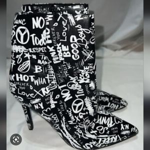 Aldo Graffiti Booties black and white size 8.5